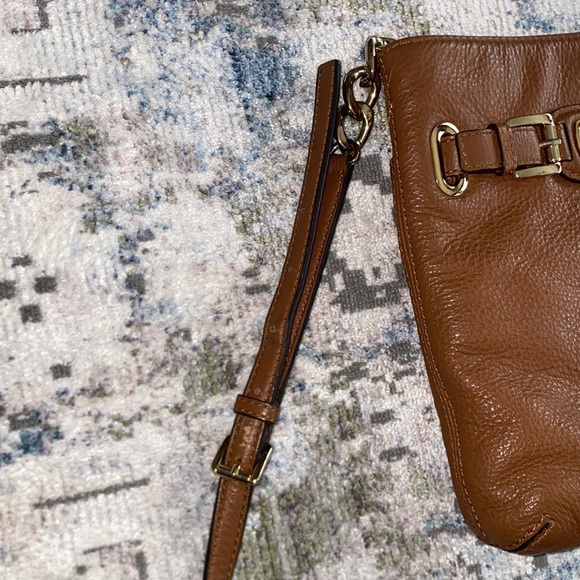 Michael Kors leather crossbody bag - Picture 8 of 8